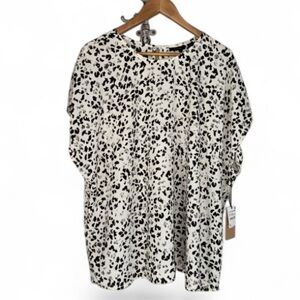 Halogen blouse polyester capped sleeve NEW abstract print NEW 3X ivory black